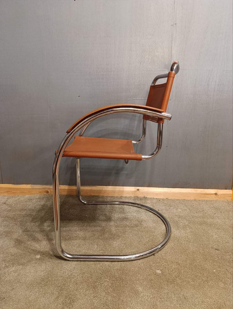Set of 6 Bauhaus Cantilever Chairs - Chrome & Cognac Leather - Italian Design