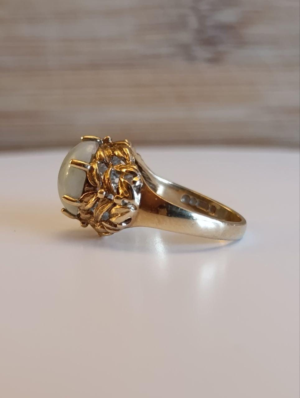 Vintage 9ct Gold & Jade Statement Ring - Art Deco Style