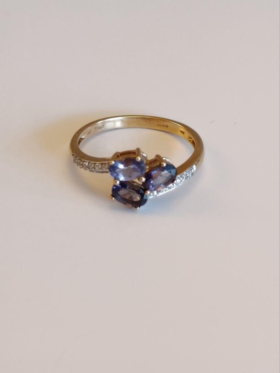 Ceylon Sapphire, Amethyst & Cubic Zirconia 9ct Gold Ring - Size S