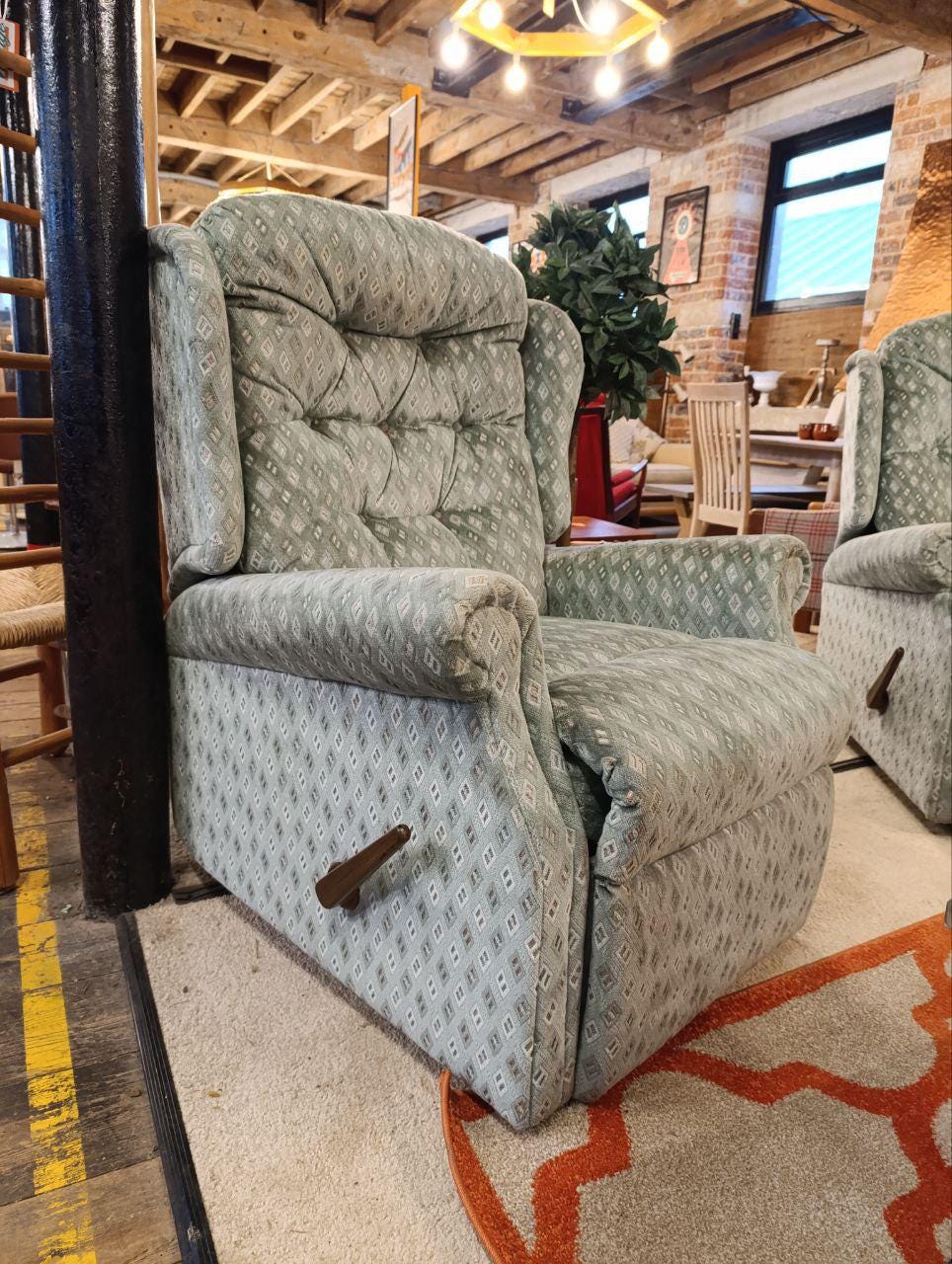 Mid-Century Modern Recliner Armchair - Pale Green - Supportive & Stylish