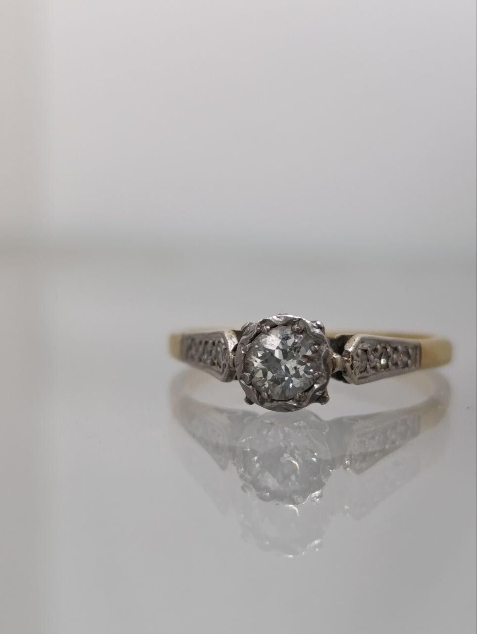 Vintage 18ct Yellow Gold Solitaire Diamond Ring - 1970s, Graduated Shoulder Diamonds, Size M