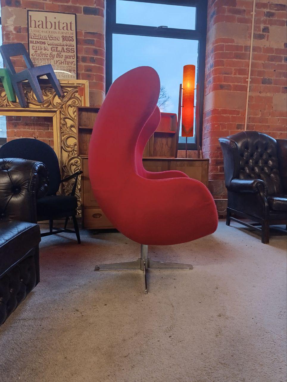 Mid-Century Modern Egg Chair - Red Wool Upholstery, Swivel Base, 1960s Design