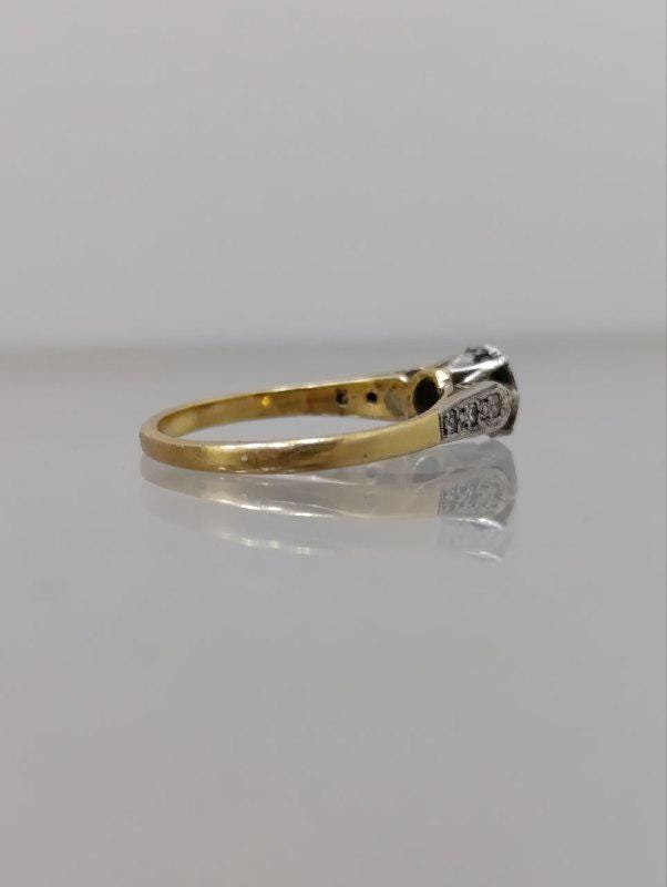 Vintage 18ct Yellow Gold Solitaire Diamond Ring - 1970s, Graduated Shoulder Diamonds, Size M