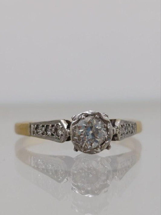 Vintage 18ct Yellow Gold Solitaire Diamond Ring - 1970s, Graduated Shoulder Diamonds, Size M