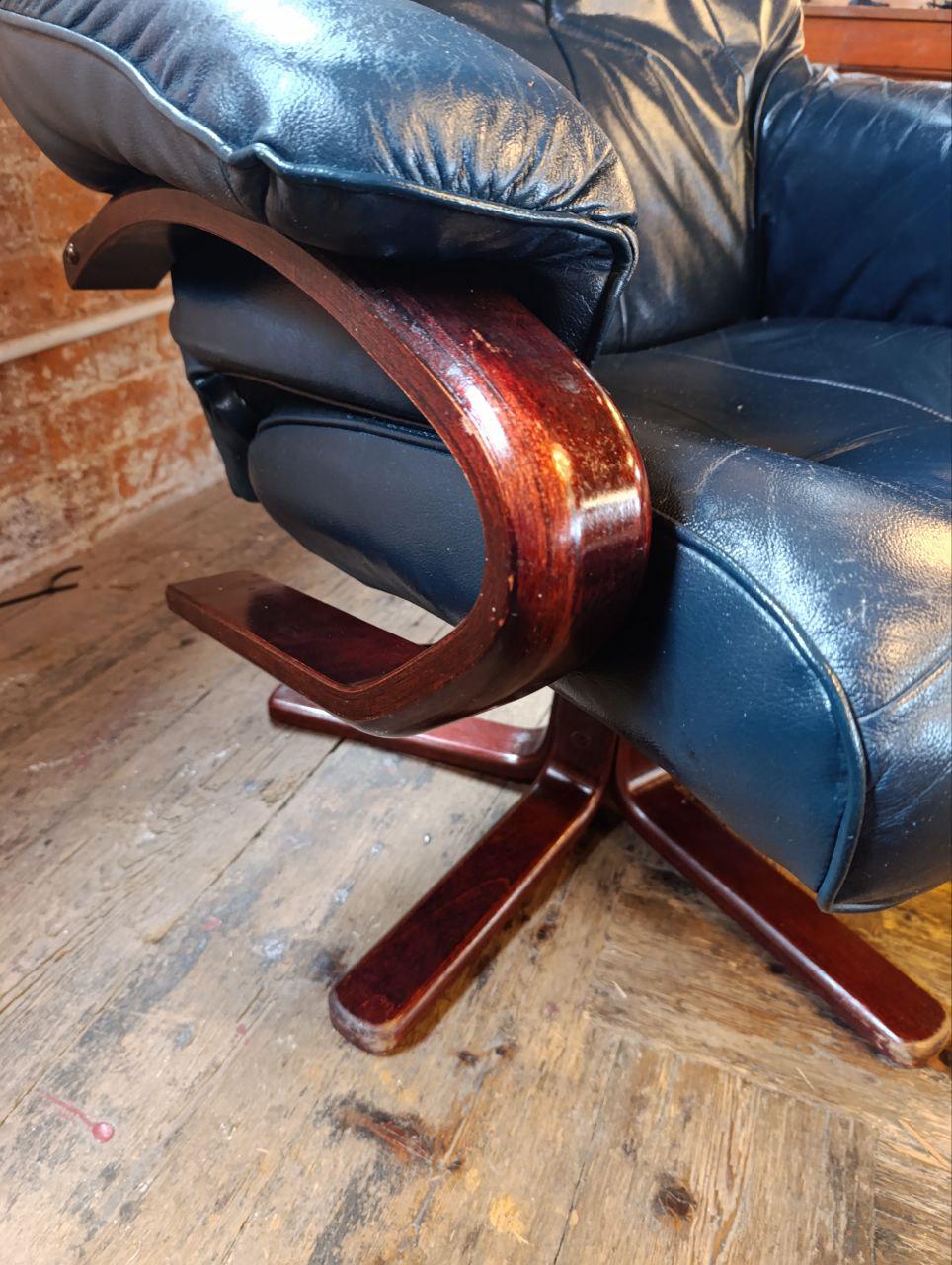 Vintage Unico Danish Stressless Leather Armchair - Dark Turquoise, Rosewood Frame, Mid-Century Modern