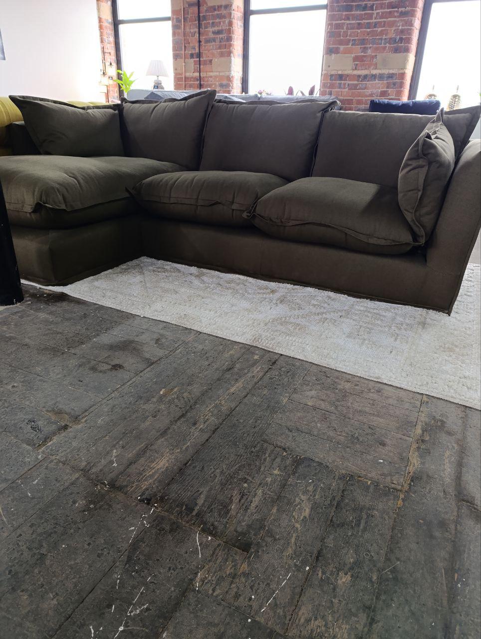 Fired Earth Blenheim Chaise Sofa (Left Hand) - Mid-Century Modern Design, Feather-Filled Cushions