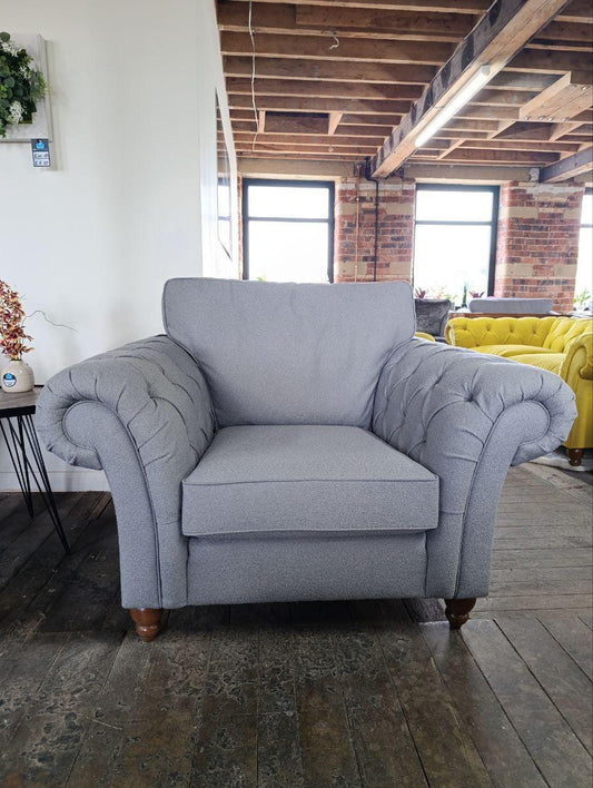 Large Highback Chesterfield Style Cuddle Seat - Plush Grey Chenille in Victorian Design