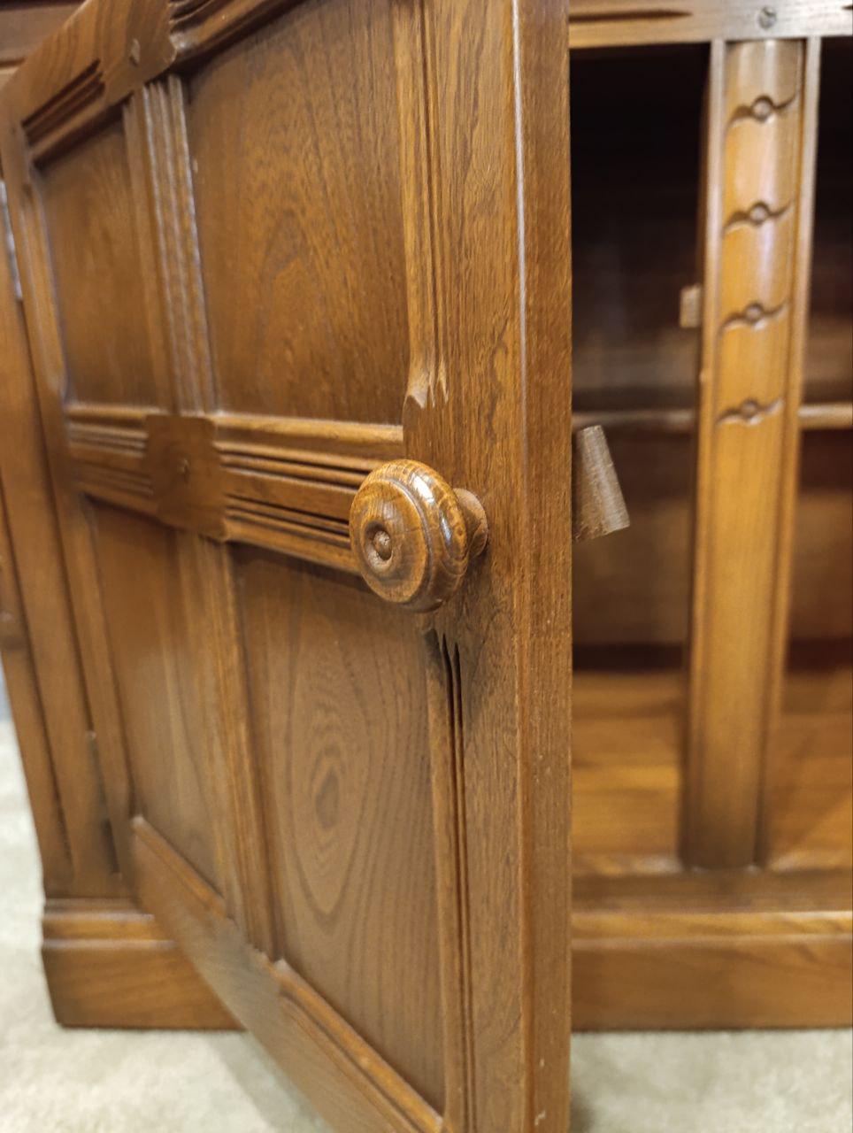 Ercol Mural Display Cabinet in Golden Dawn Finish – Traditional Elegance with Generous Storage