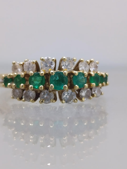 Vintage 18ct Gold Emerald & Diamond Cluster Ring - Sheffield 1972 - Size K 1/2