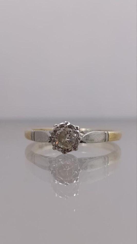 Elegant Vintage (1957) 18ct Gold & Platinum Diamond Solitaire Ring - 0.5ct