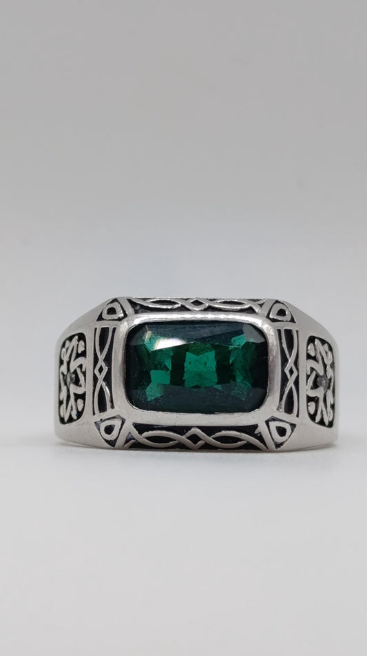 Sterling Silver Celtic-Style Ring with Green Quartz