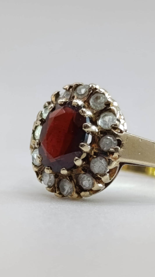 9ct Gold Diamond and Garnet Cluster Ring — London 1970