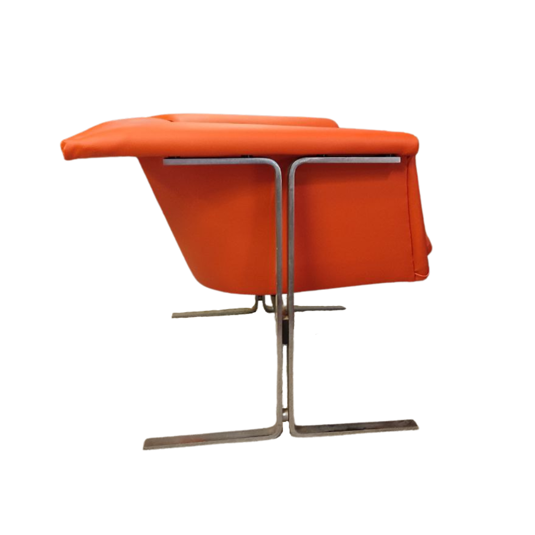 Mid-Century Masterpiece: Model 042 Lounge Chair by Geoffrey Harcourt for Artifort