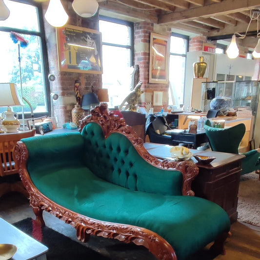 Grand Chaise Longue in Victorian Style, Green Velvet