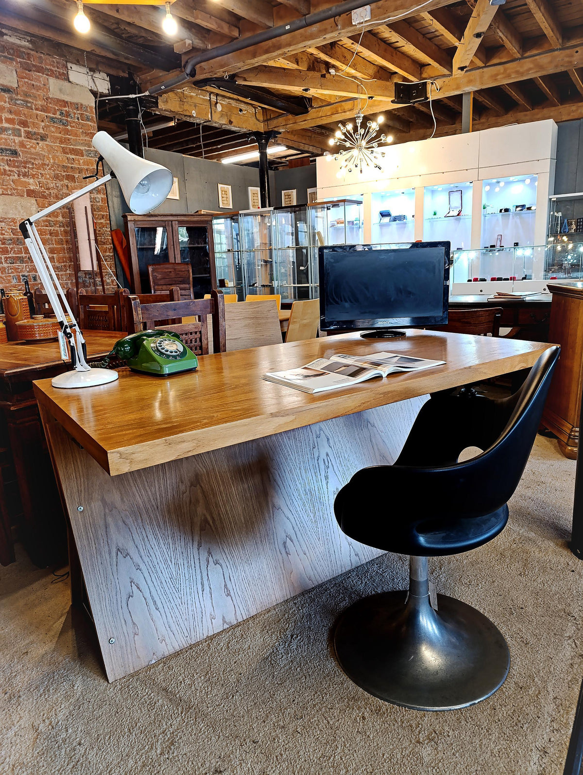 Fray Design Bespoke Oak and Steel Executive Desk, 150 cm — photograph 1