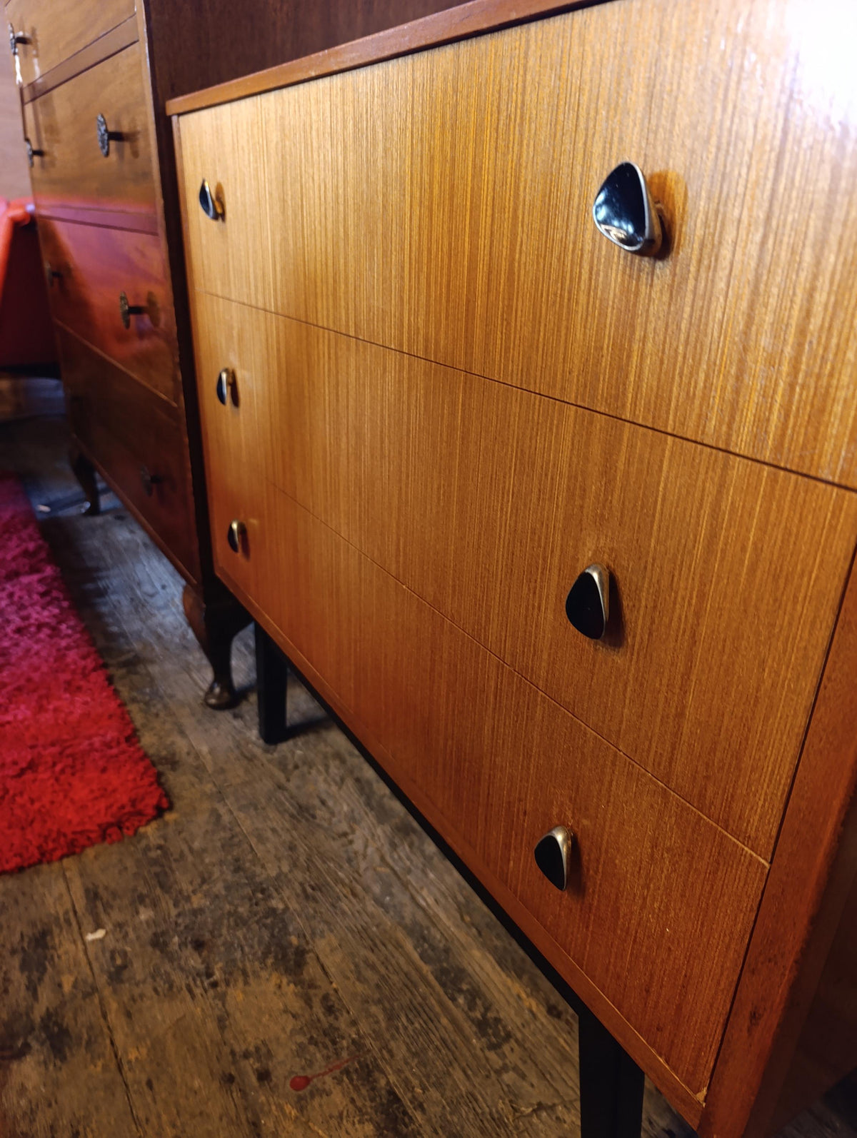 Austinsuite Teak Chest of Drawers with Teardrop Handles, 1960s — photograph 4