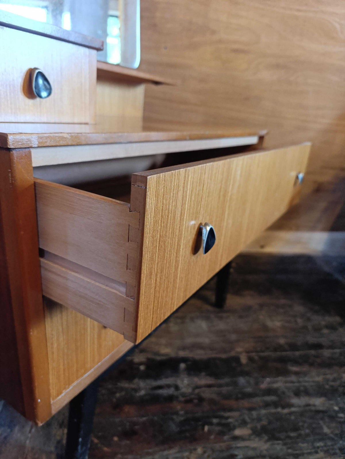Austinsuite Teak Dressing Table with Mirror and Teardrop Handles — photograph 10