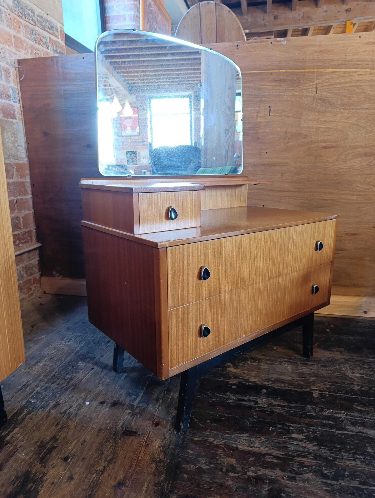 Austinsuite Teak Dressing Table with Mirror and Teardrop Handles — photograph 4