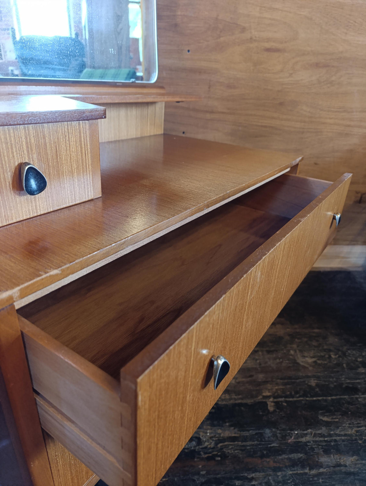 Austinsuite Teak Dressing Table with Mirror and Teardrop Handles — photograph 11