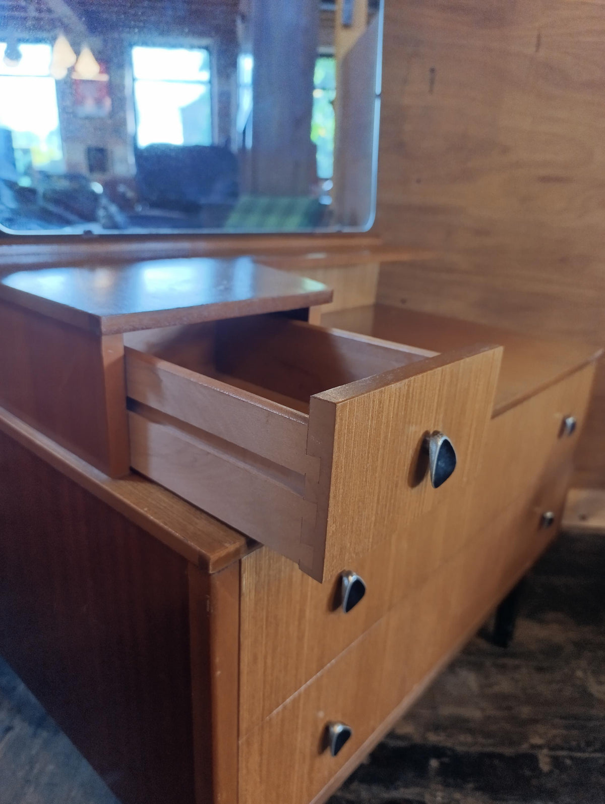 Austinsuite Teak Dressing Table with Mirror and Teardrop Handles — photograph 12