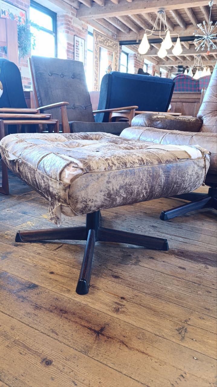 Göte Möbler Swedish Lounge Chair and Ottoman — photograph 7