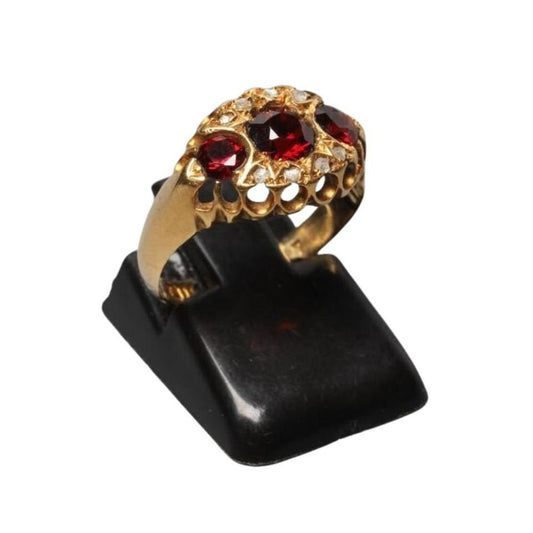 Antique Edwardian 18ct Gold Garnet and Diamond Ring