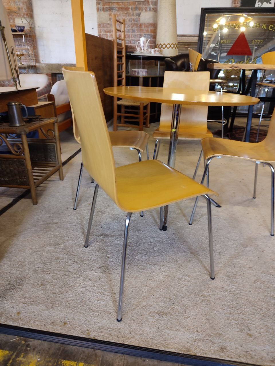 Chic Danish Style Julian Bowen Mid-Century Bentwood Dining Set - Compact Round Table & 4 Chairs