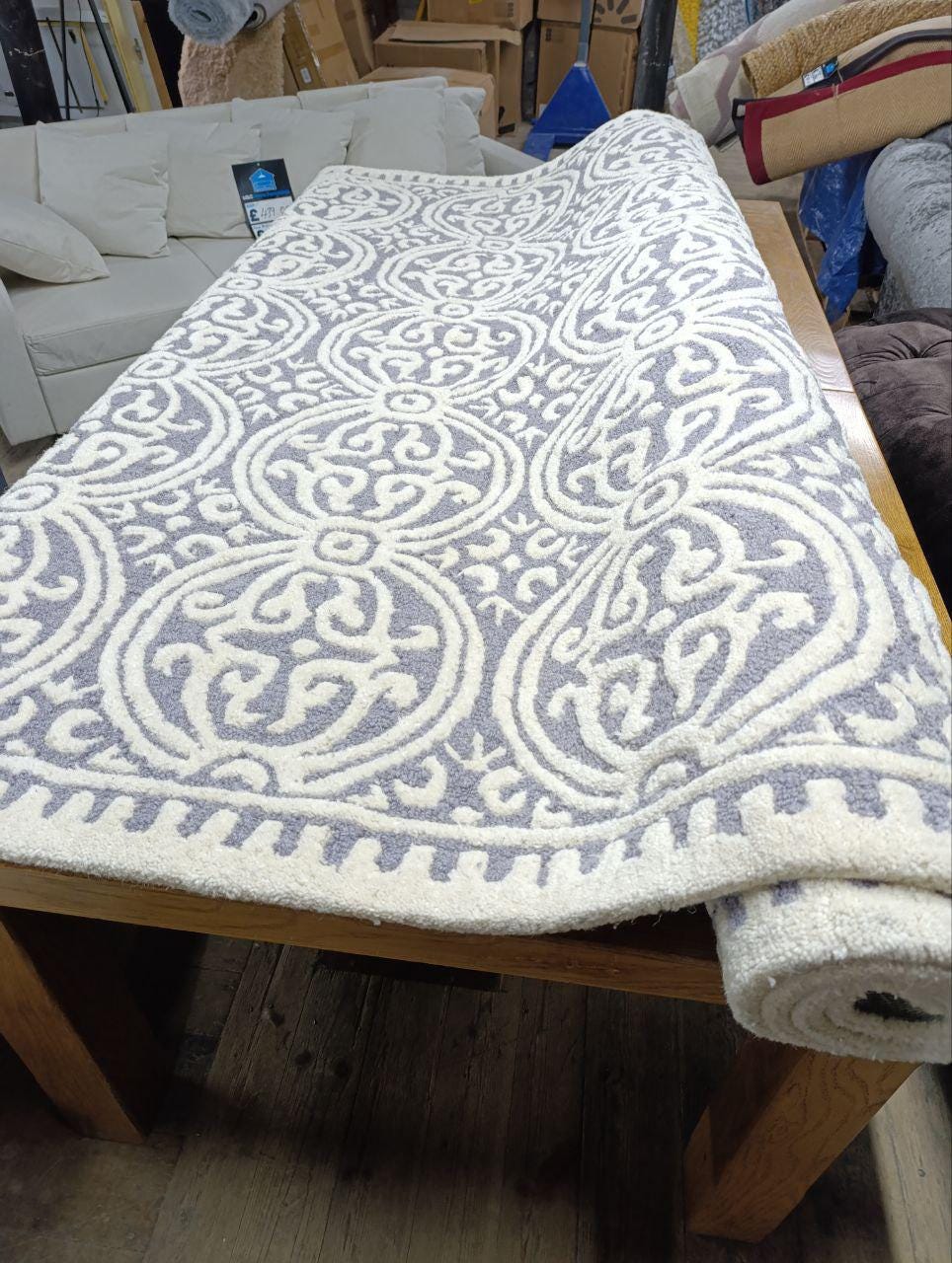 SAFAVIEH Navy Blue/Ivory Moroccan Wool Rug - Hand-Tufted