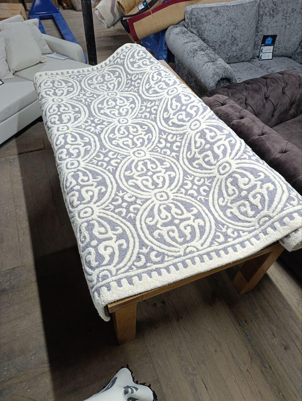 SAFAVIEH Navy Blue/Ivory Moroccan Wool Rug - Hand-Tufted