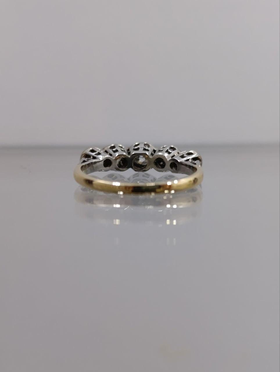 Elegant Gold & Platinum Diamond Trilogy Ring - 0.90ct