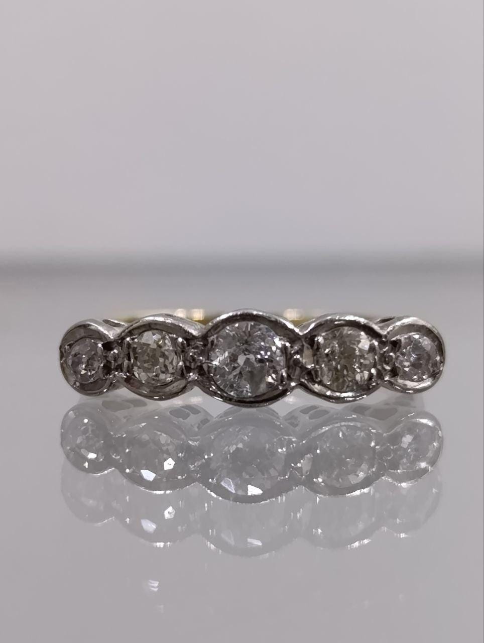 Elegant Gold & Platinum Diamond Trilogy Ring - 0.90ct