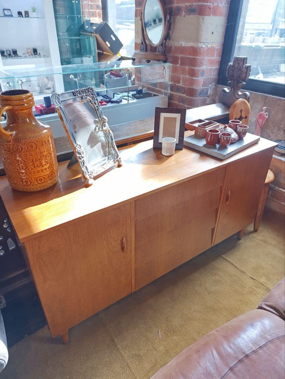 Vintage Mid-Century Teak Veneer Sideboard - Ample Storage & Hidden Handles