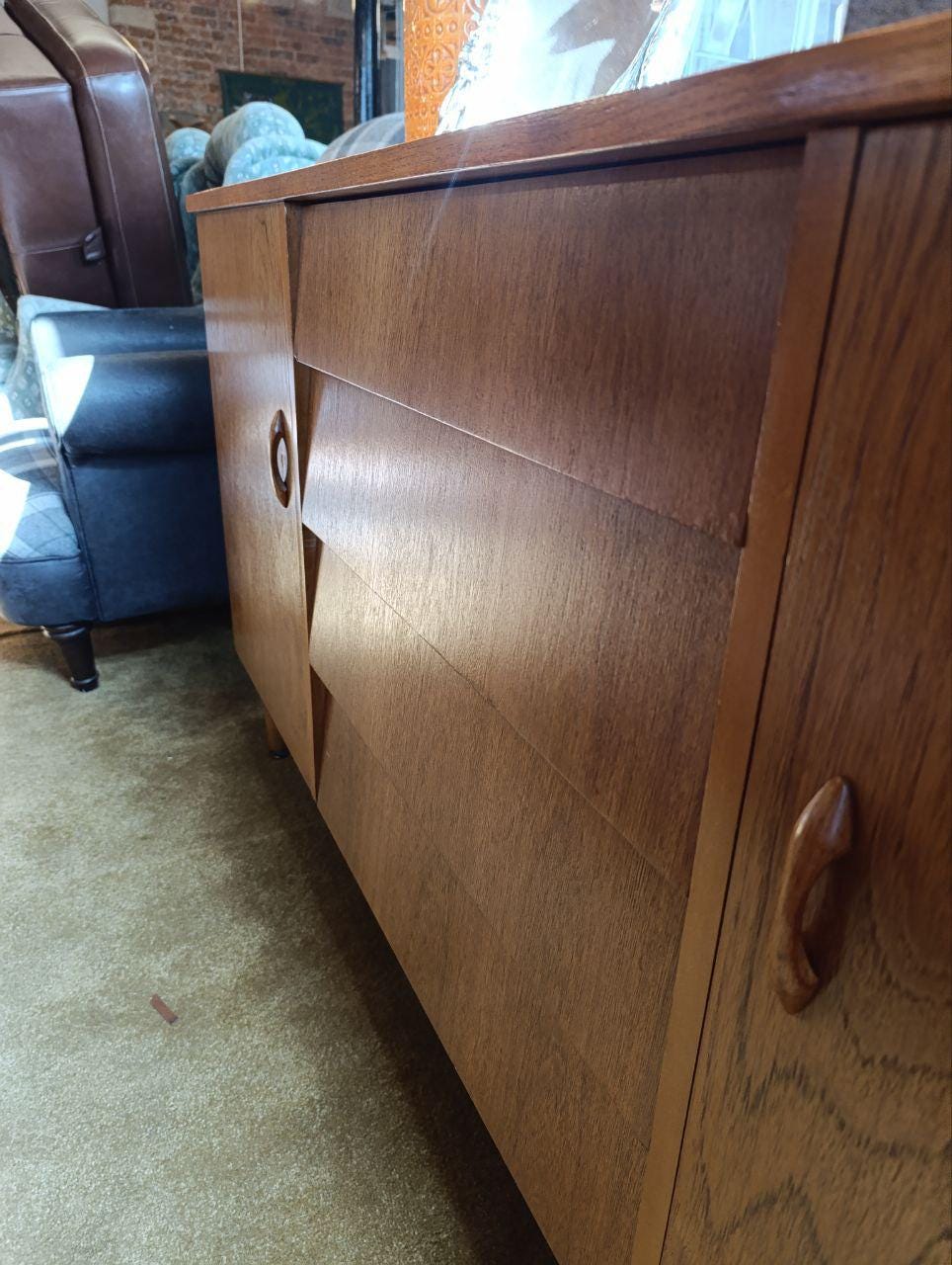 Vintage Mid-Century Teak Veneer Sideboard - Ample Storage & Hidden Handles
