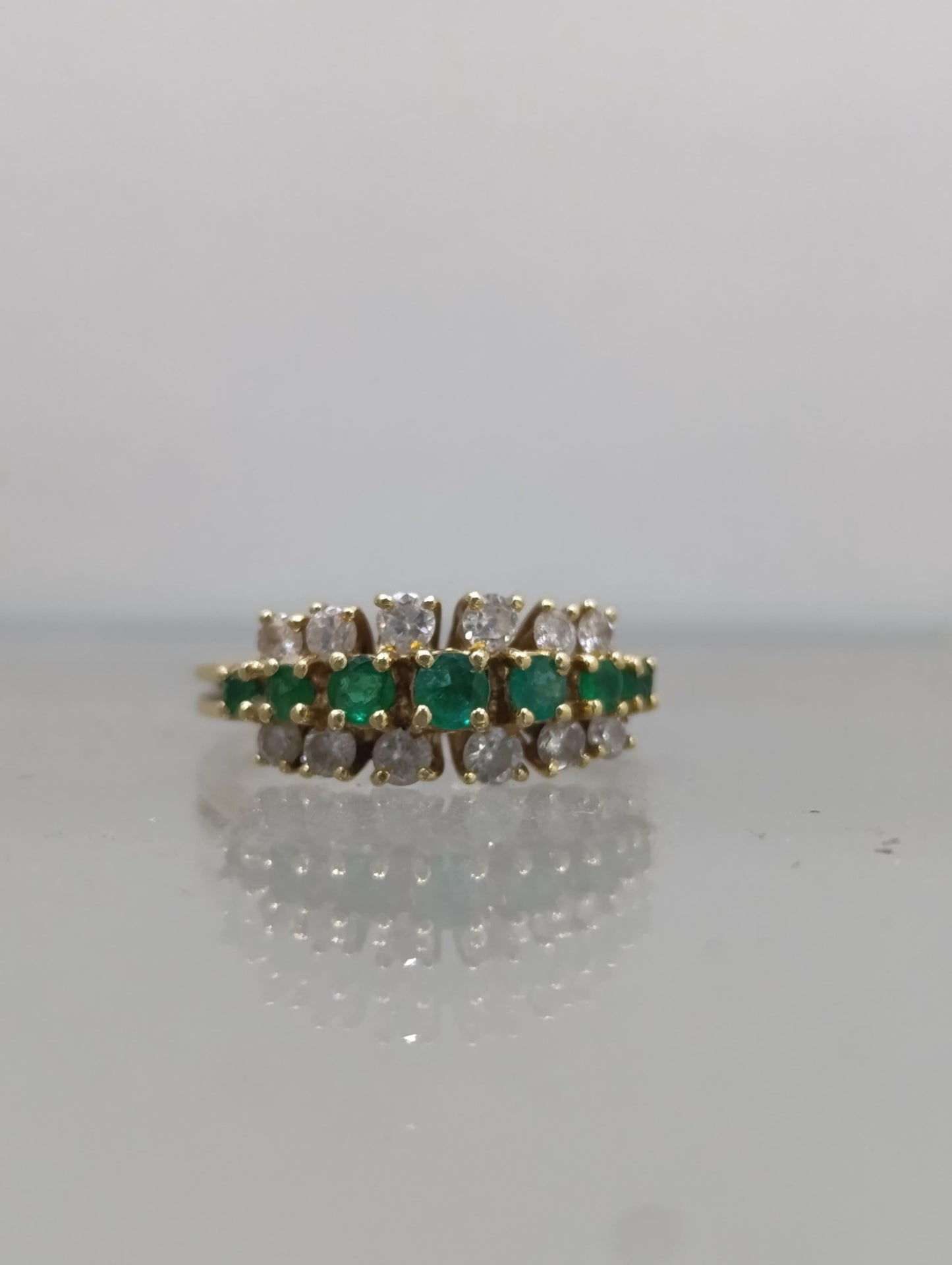 Vintage 18ct Gold Emerald & Diamond Cluster Ring - Sheffield 1972 - Size K 1/2