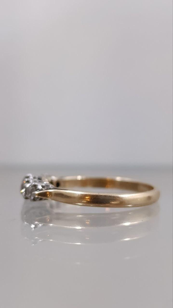 Elegant 18ct Gold & Platinum Five-Stone Diamond Ring - 0.6ct Total