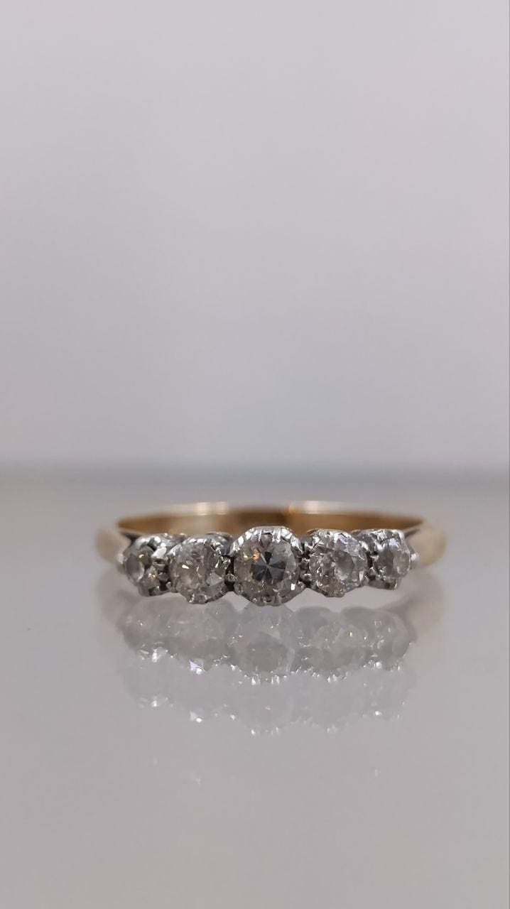 Elegant 18ct Gold & Platinum Five-Stone Diamond Ring - 0.6ct Total