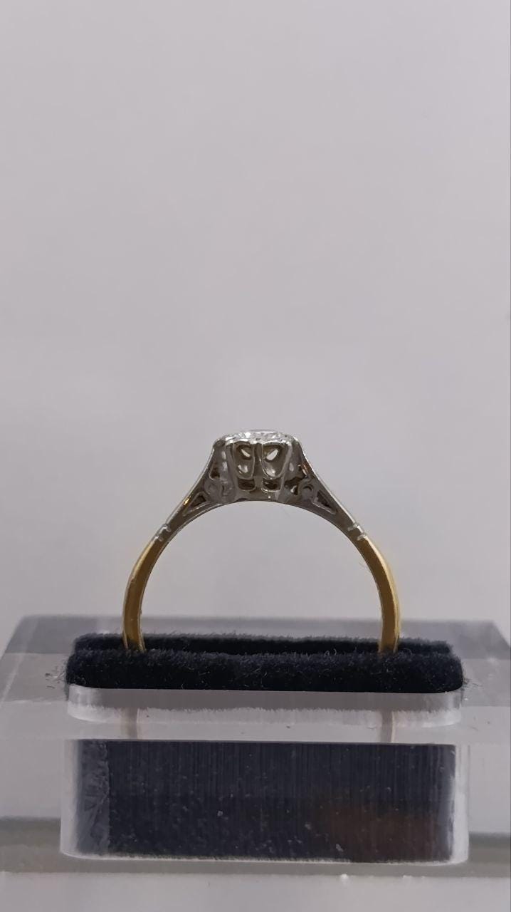 Elegant Vintage (1957) 18ct Gold & Platinum Diamond Solitaire Ring - 0.5ct
