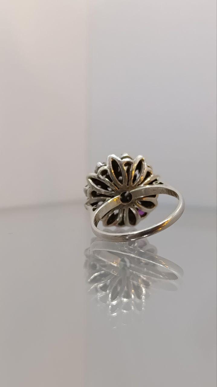 Vintage 9ct White Gold Ruby, Emerald & Diamond Cluster Ring – Size Q