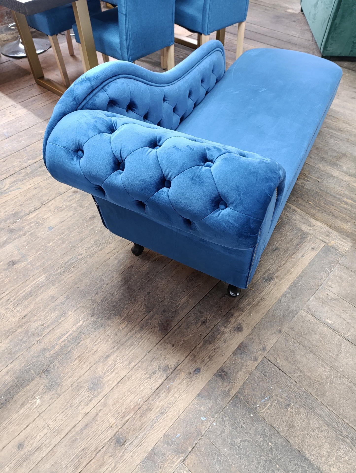 Blue Velvet Chesterfield-Style Chaise Longue | British Made