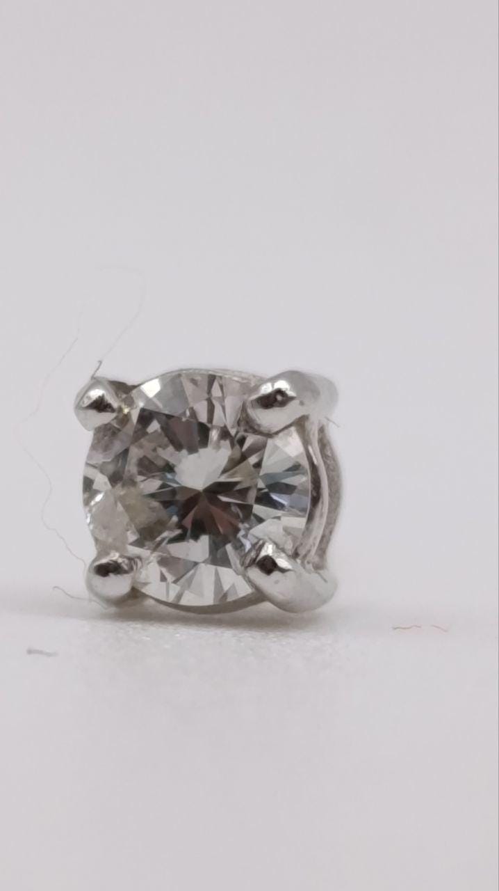 18ct White & Yellow Gold Diamond Stud Earrings – 0.40ct Total