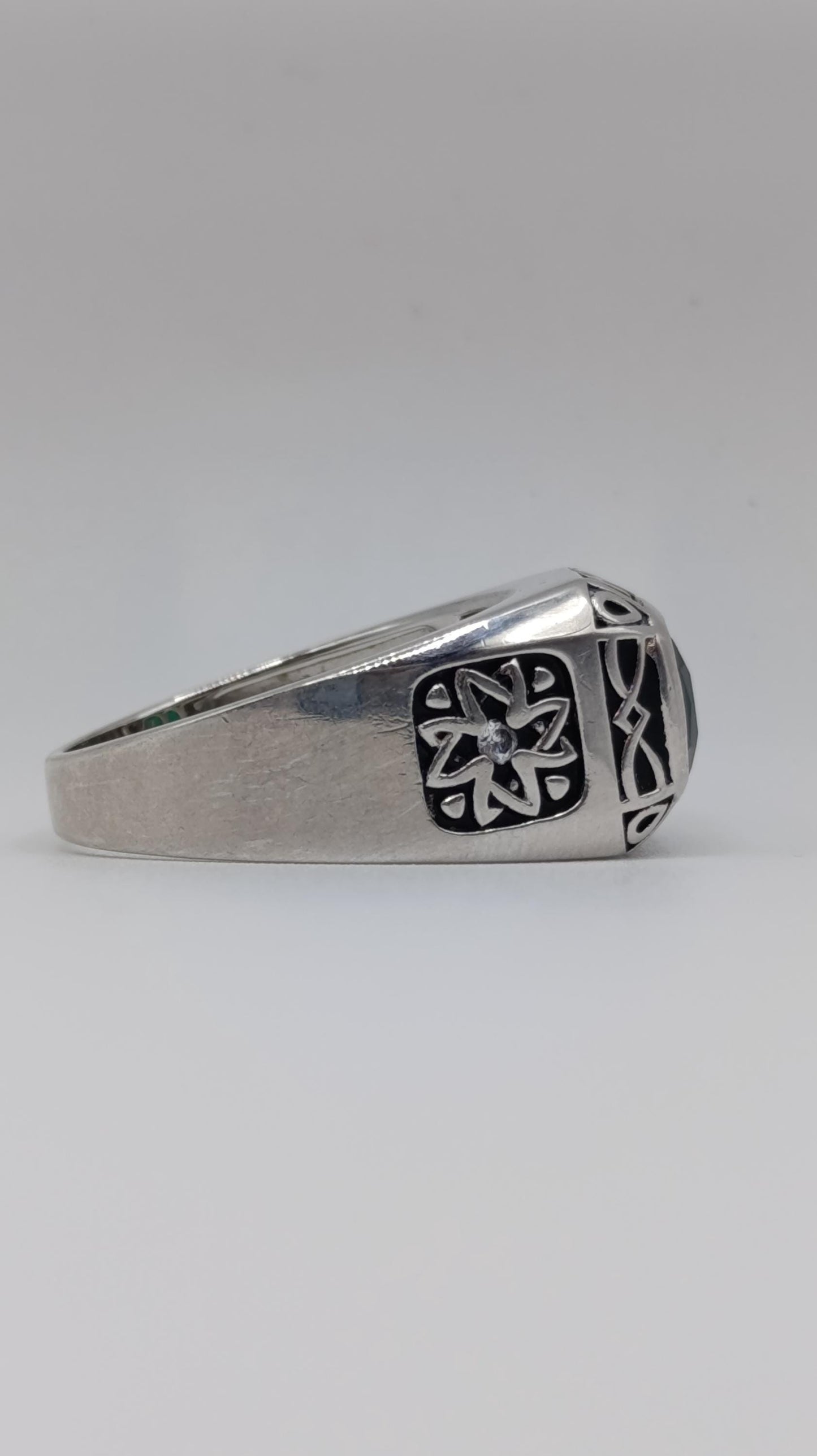 Sterling Silver Celtic-Style Ring with Green Quartz