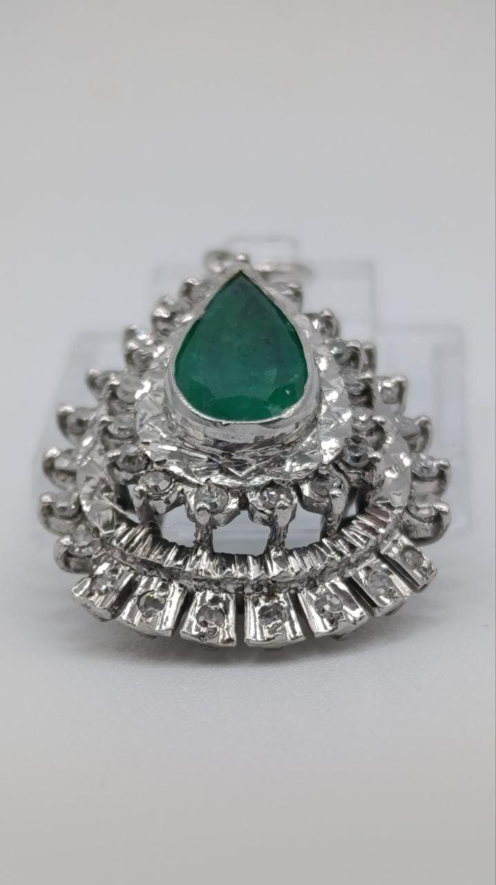 Gold, Emerald & Diamond Teardrop Pendant – 20th Century with Insurance Valuation