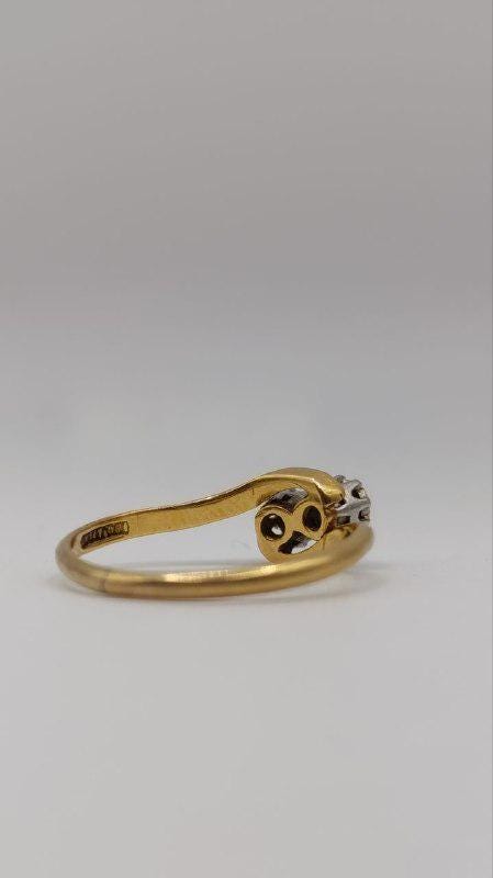 18ct Gold & Platinum “Toi et Moi” Diamond Crossover Ring – Edwardian to Early Art Deco