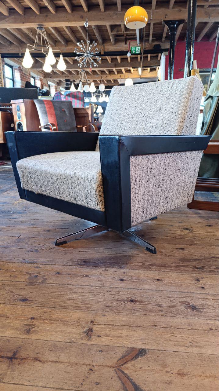 1950s Italian Style Swivel Lounge Chair, Likely British Manufacture