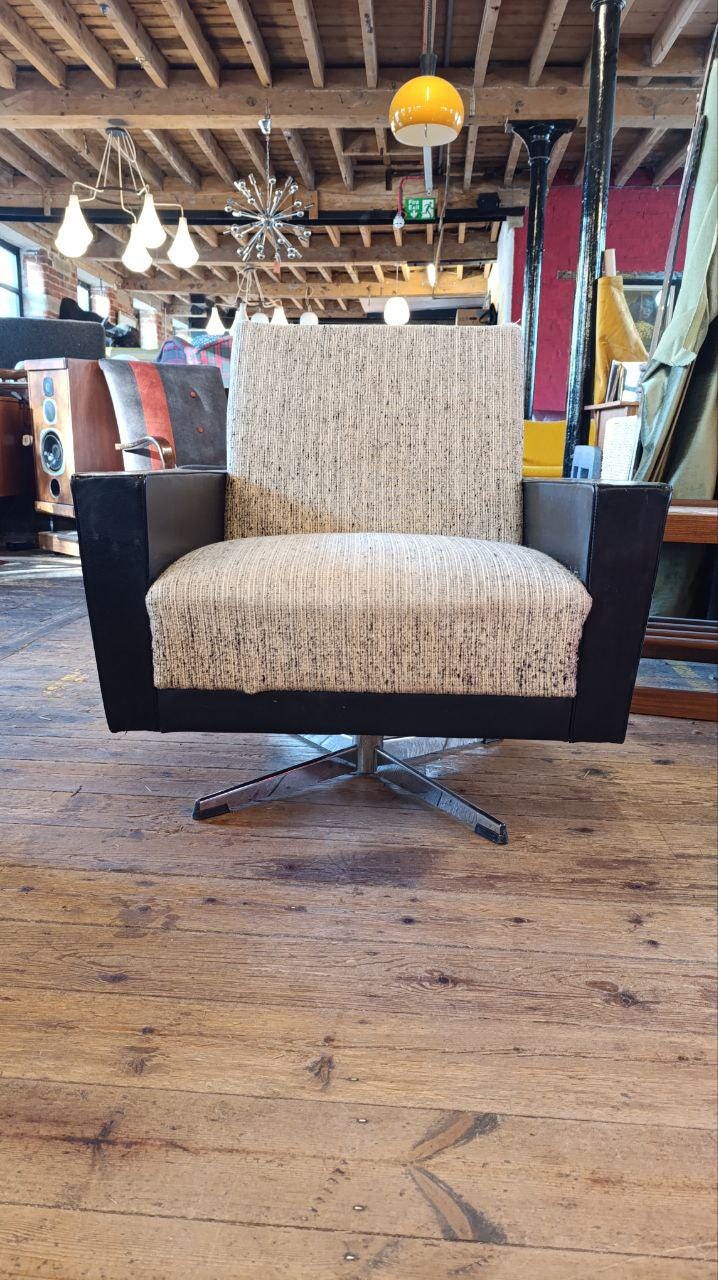 1950s Italian Style Swivel Lounge Chair, Likely British Manufacture