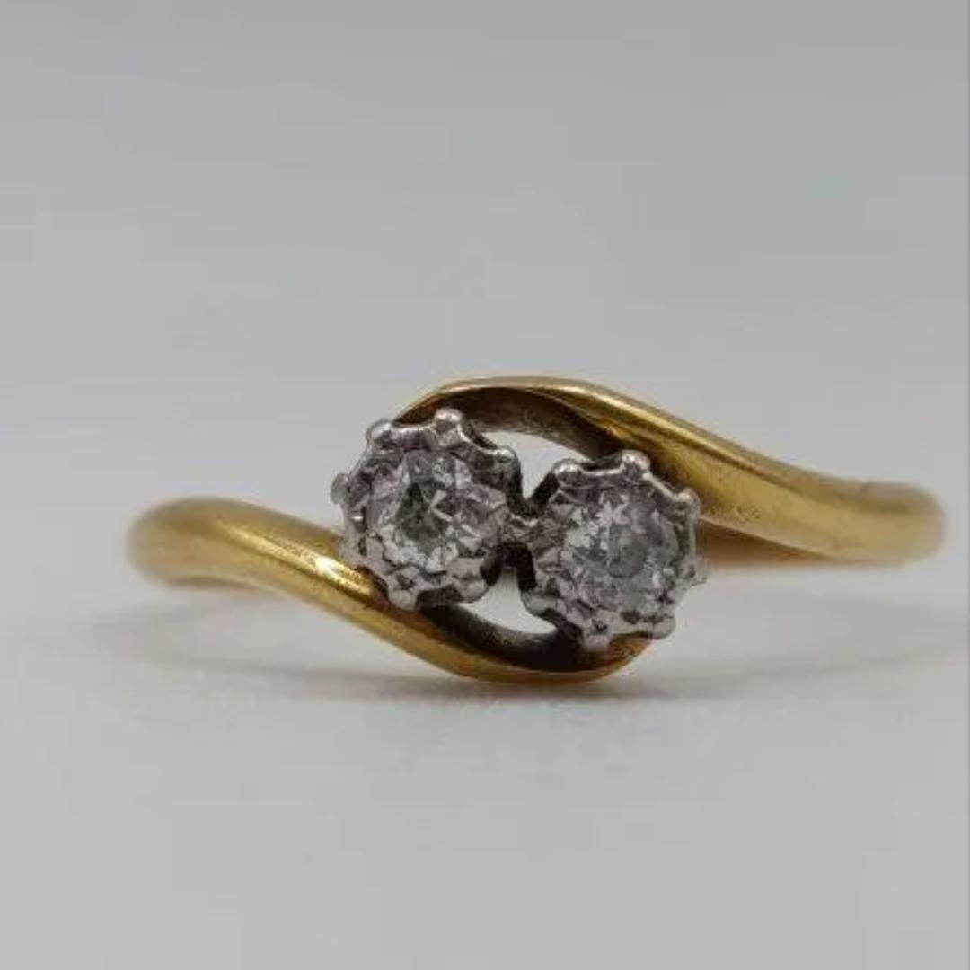 18ct Gold & Platinum “Toi et Moi” Diamond Crossover Ring – Edwardian to Early Art Deco