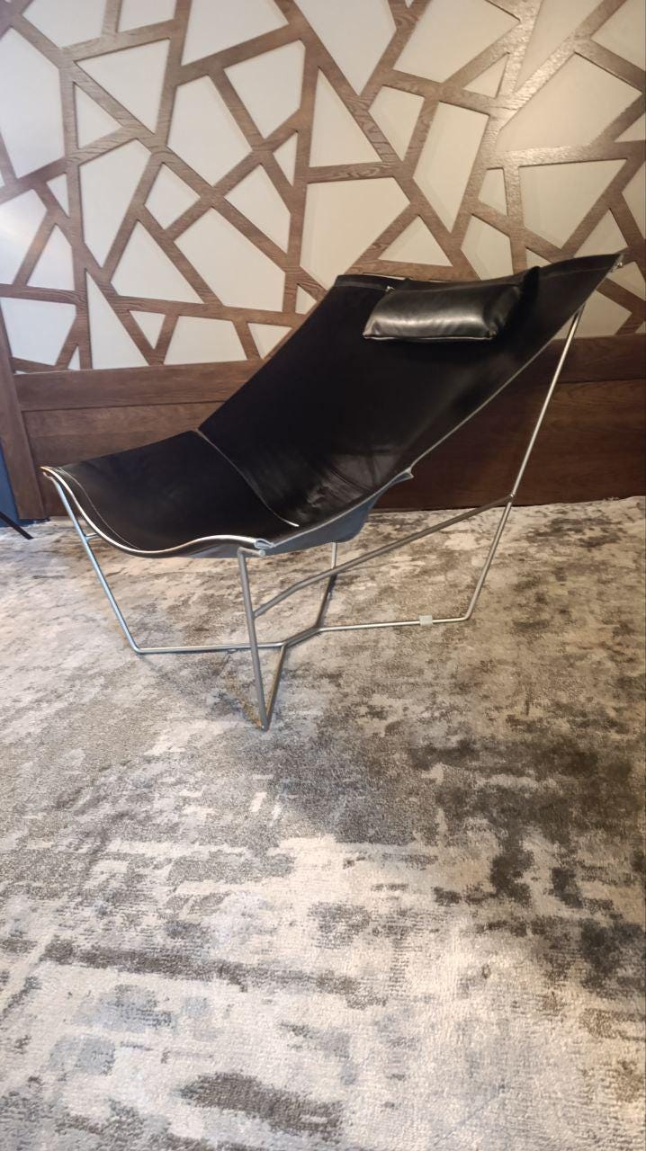Vintage “Semana” Lounge Chair in Black Leather by David Weeks for Habitat UK (1990)