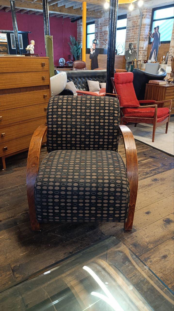 Art Deco Bentwood Lounge Chair in the Style of Halabala — Oak Frame, c.1930s–40s