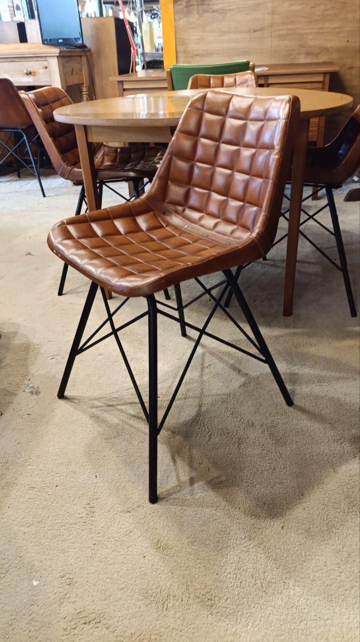 Vintage 1970s Drop-Leaf Dining Table with Four Mid-Century Style Leather Chairs