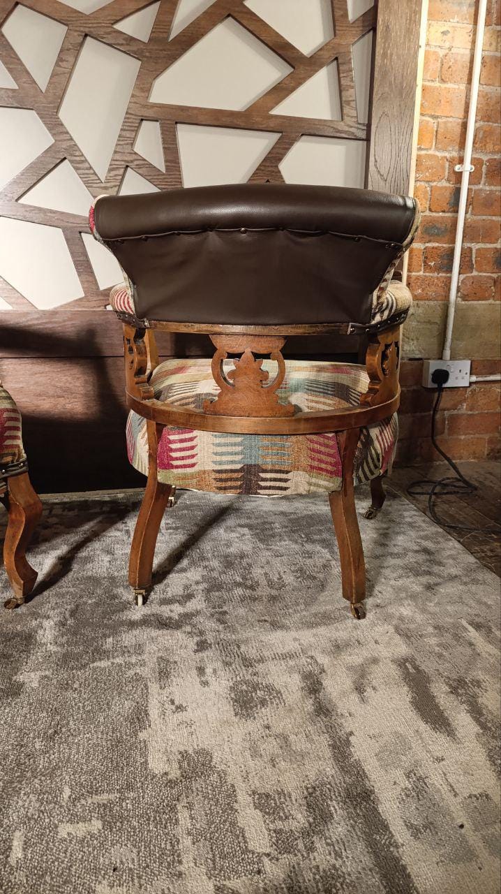 Victorian Drawing Room Suite – Settee & Two Armchairs (c.1880–1900)